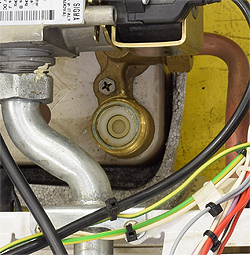 vk linea e06324 non return valve in situ.jpg